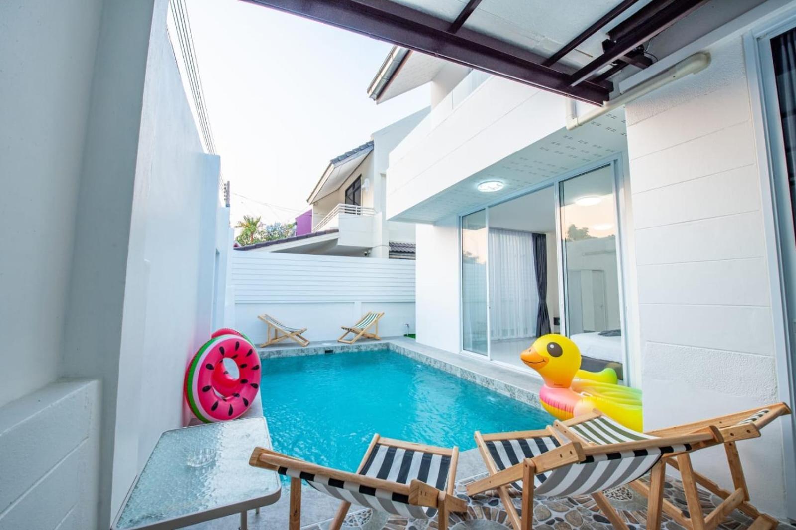 3 Bedroom Pool Royal Park Village Pattaya
