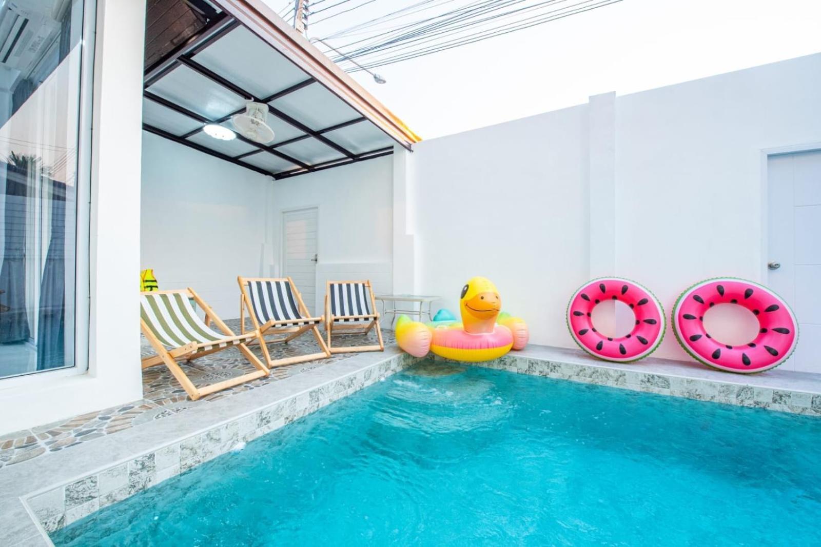 3 Bedroom Pool Royal Park Village Villa