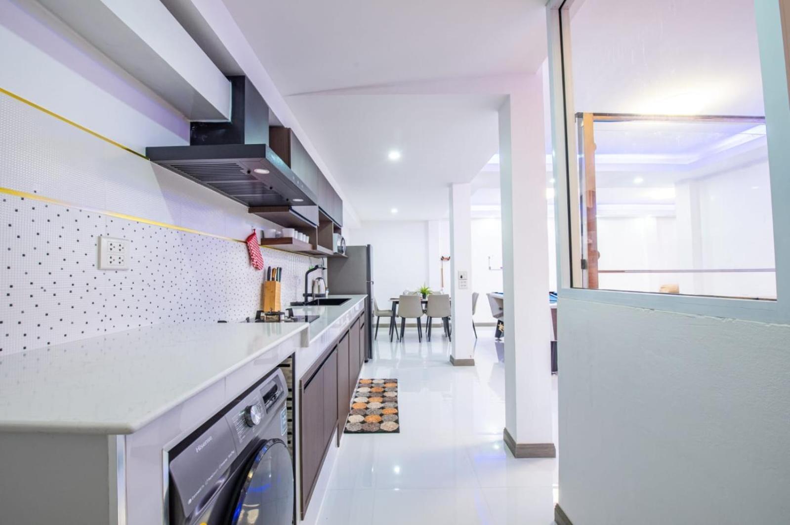3 Bedroom Pool Royal Park Village Villa Pattaya