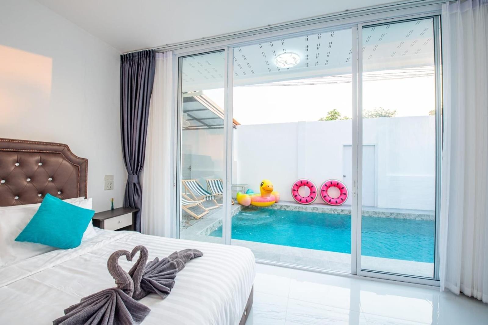 3 Bedroom Pool Royal Park Village