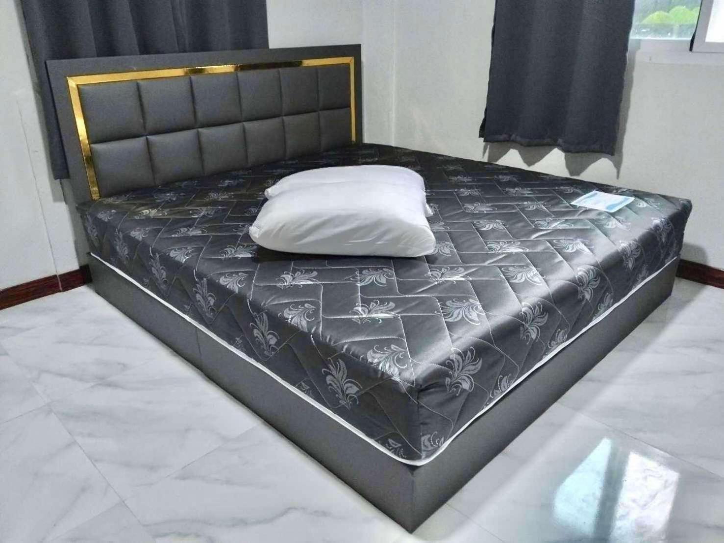 Hostel Stay Inn *