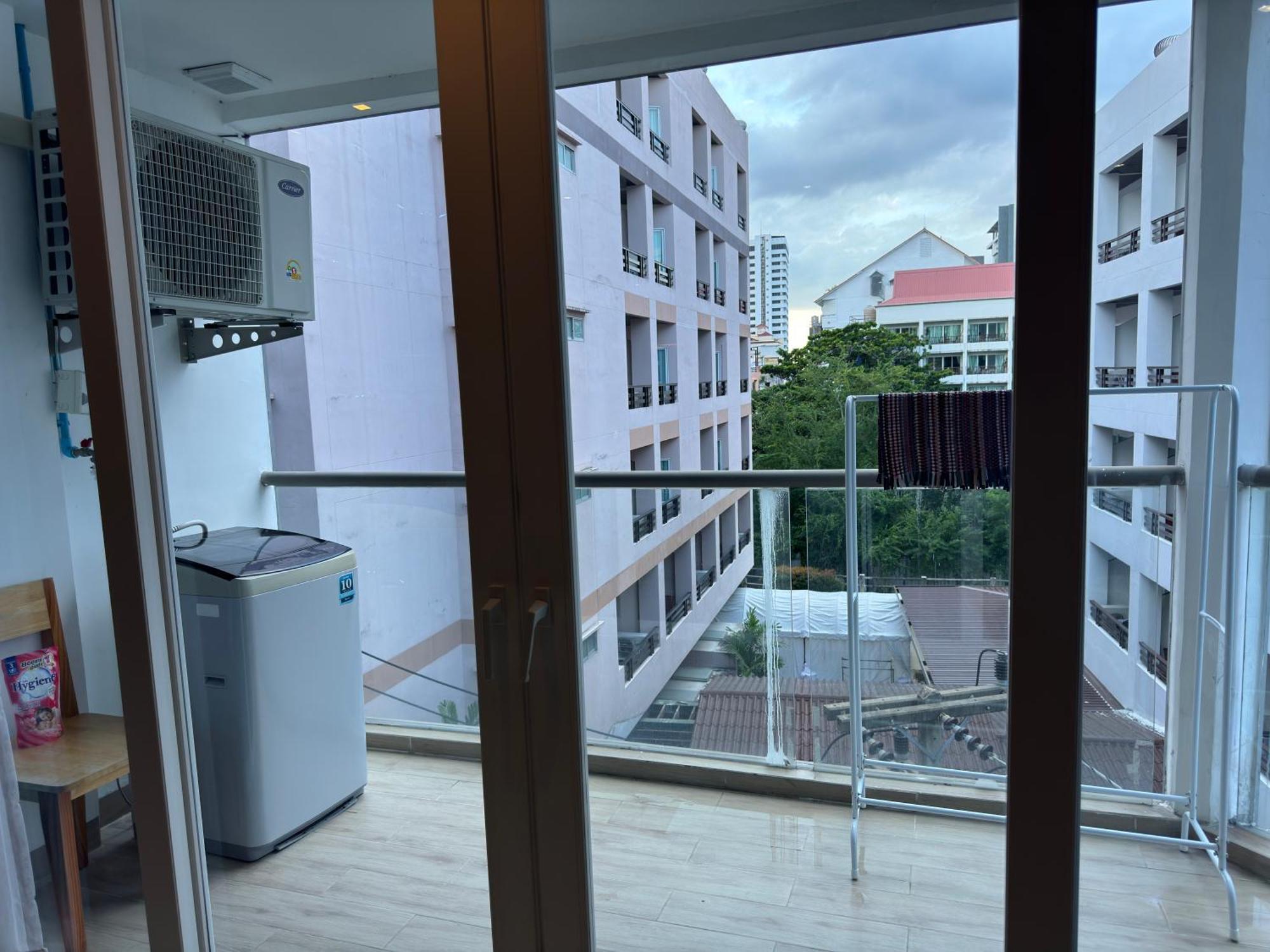 Centara Avenue 2br Smart Tv Wifi Apartment *