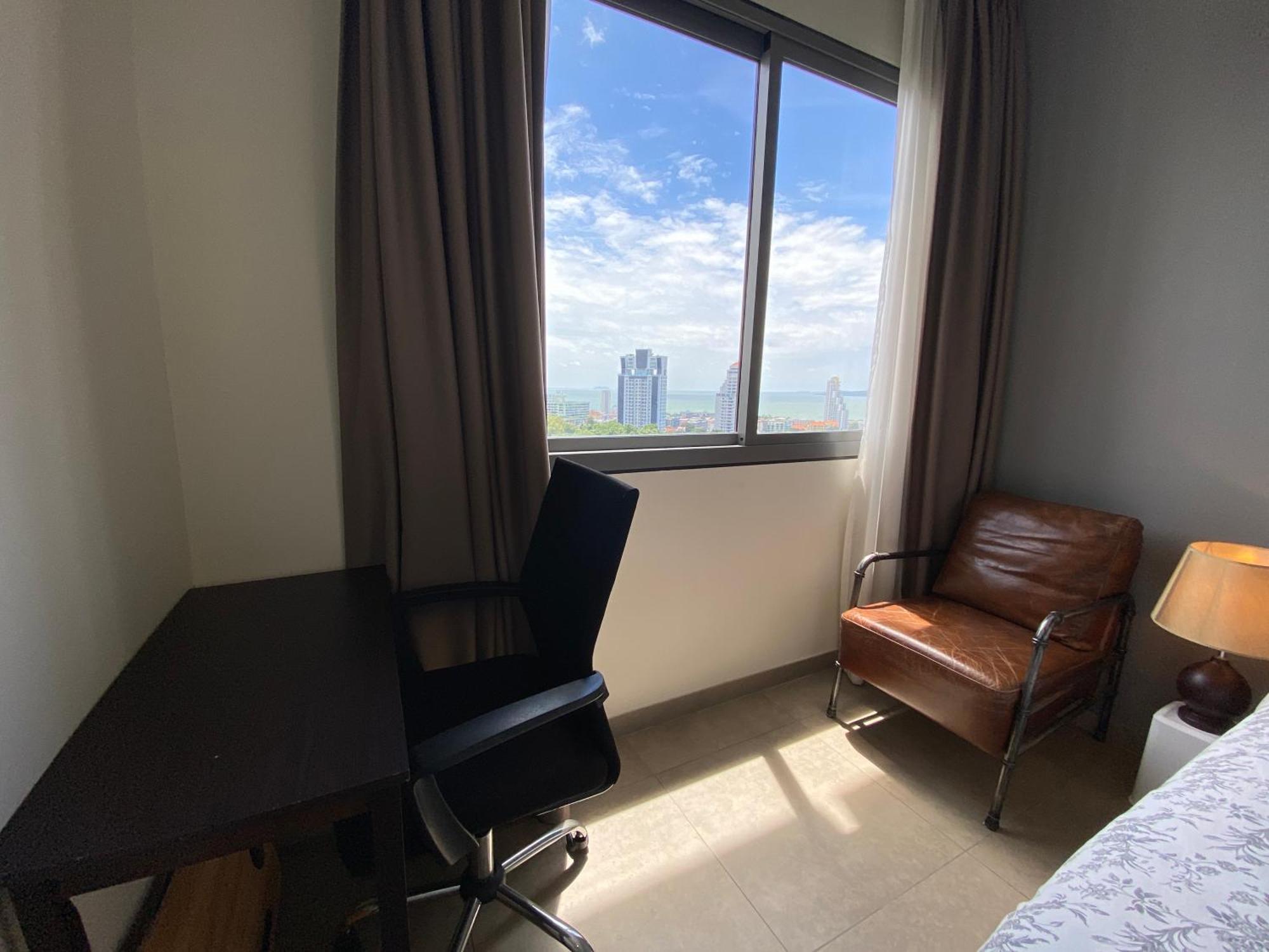 Unix Near Walking Street Sea View Apartment Pattaya
