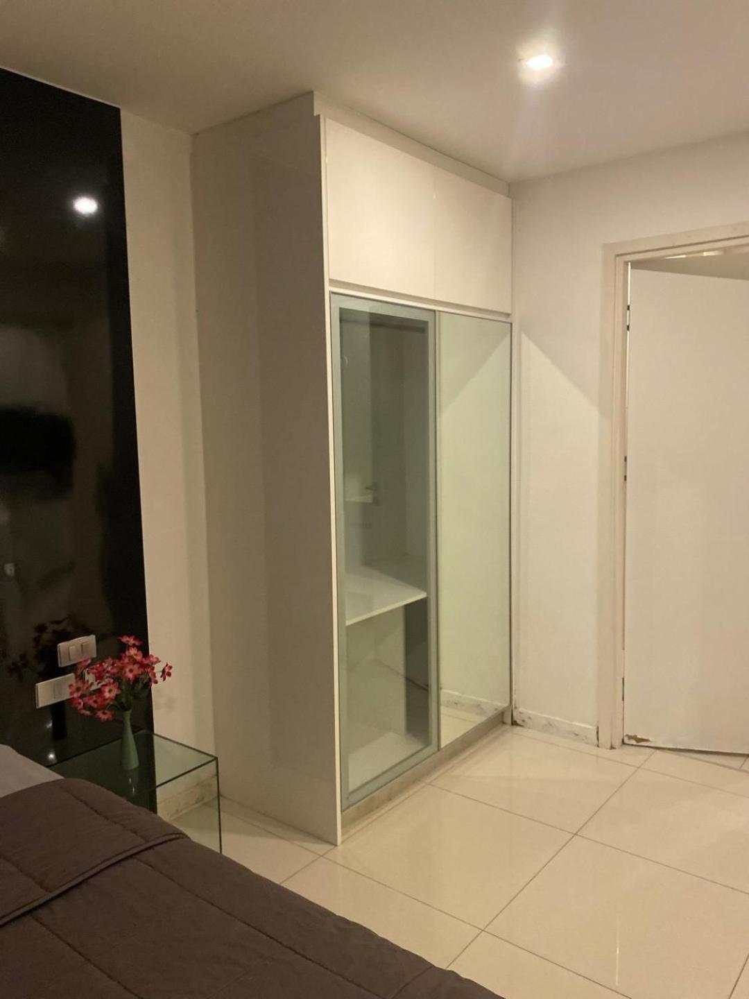 Center By First Apartment *