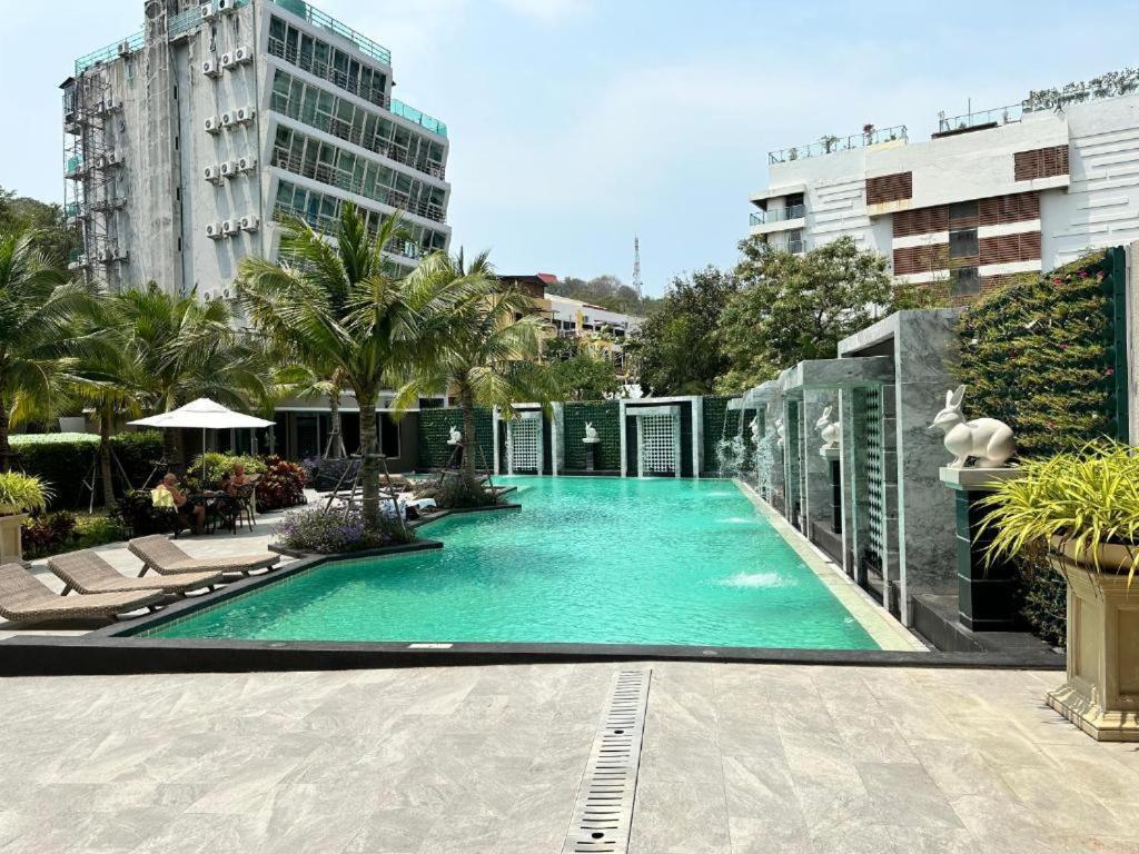 Apartment Arcadia Center Near Walking Street And