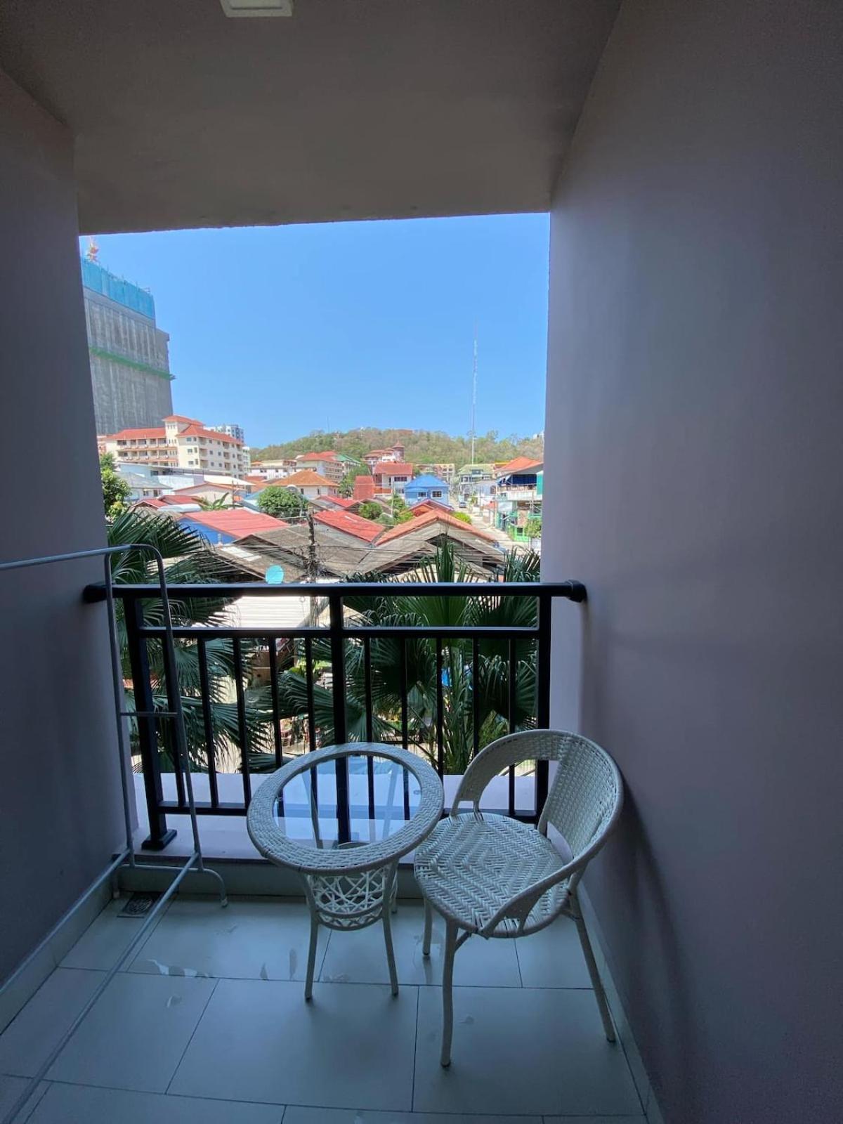With Pool Apartment Pattaya