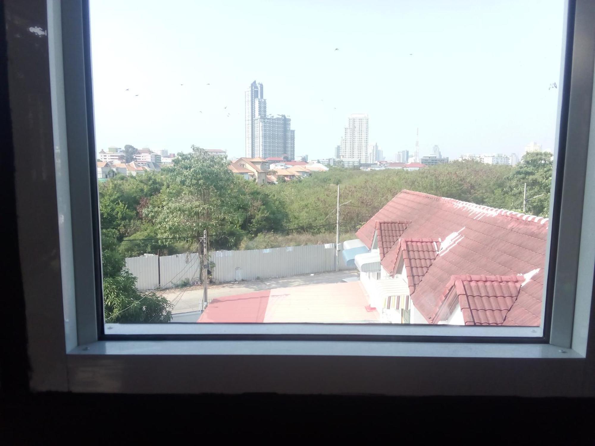 Ben & Lek Guest house