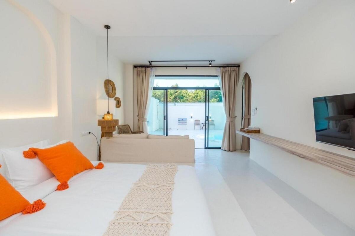 Malaga, Luxe Pool Pattaya