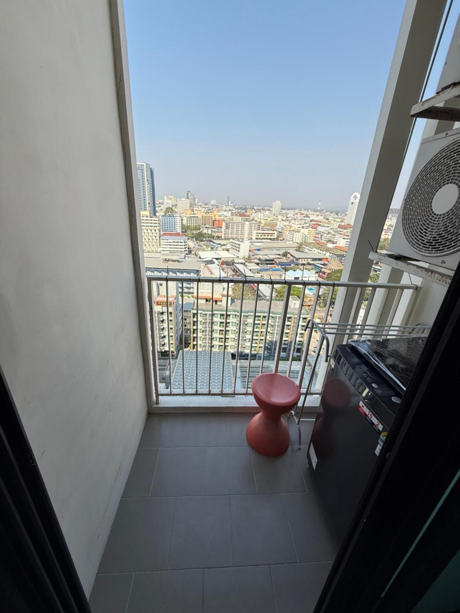 Apartment The Base In Pattaya