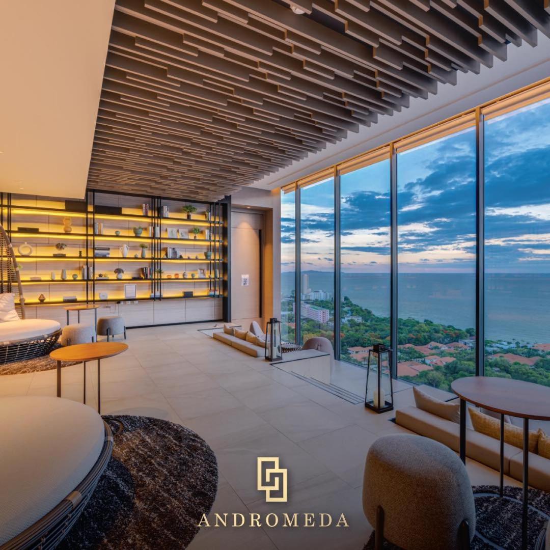 Apartment Sea View Luxury Amenities Pattaya