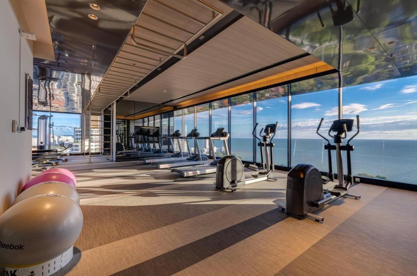 Sea View Luxury Amenities Pattaya
