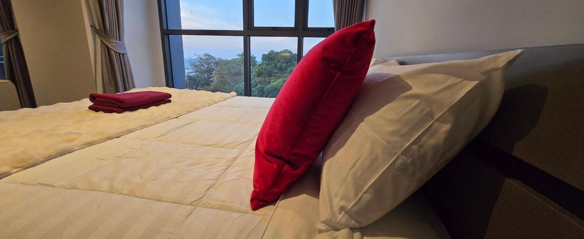 Sea View Luxury Amenities Apartment *