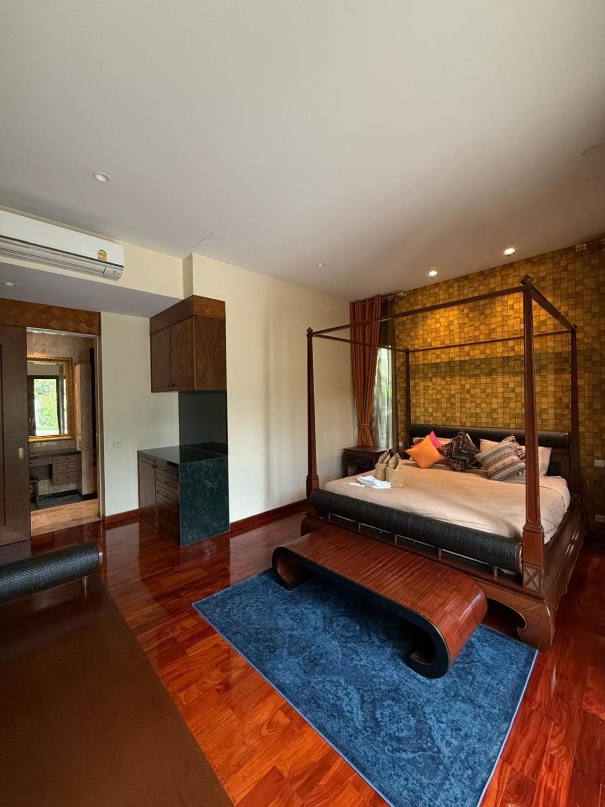 Luxury Luxury Seven Stars