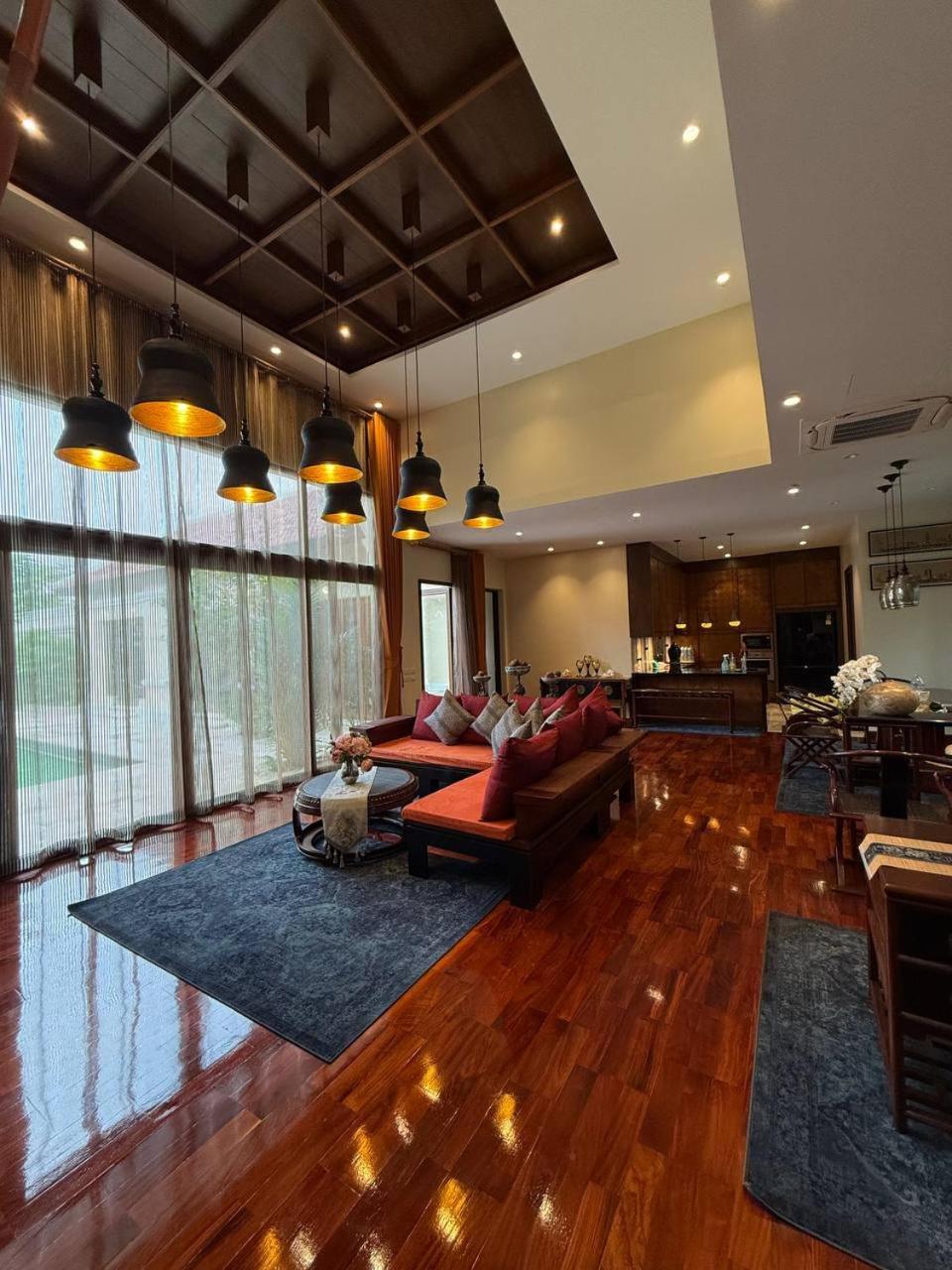 Luxury Luxury Seven Stars Villa Pattaya