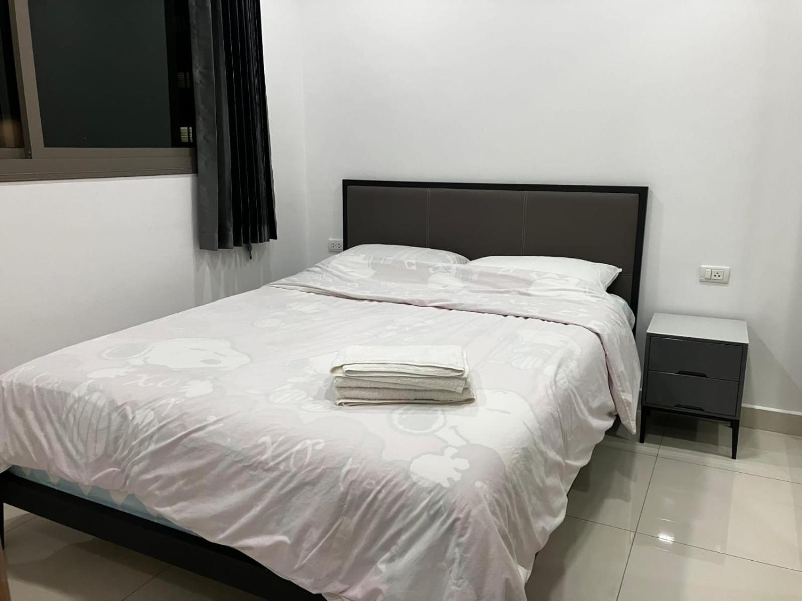 Apartment Luxury Living With Grand Pool Pattaya
