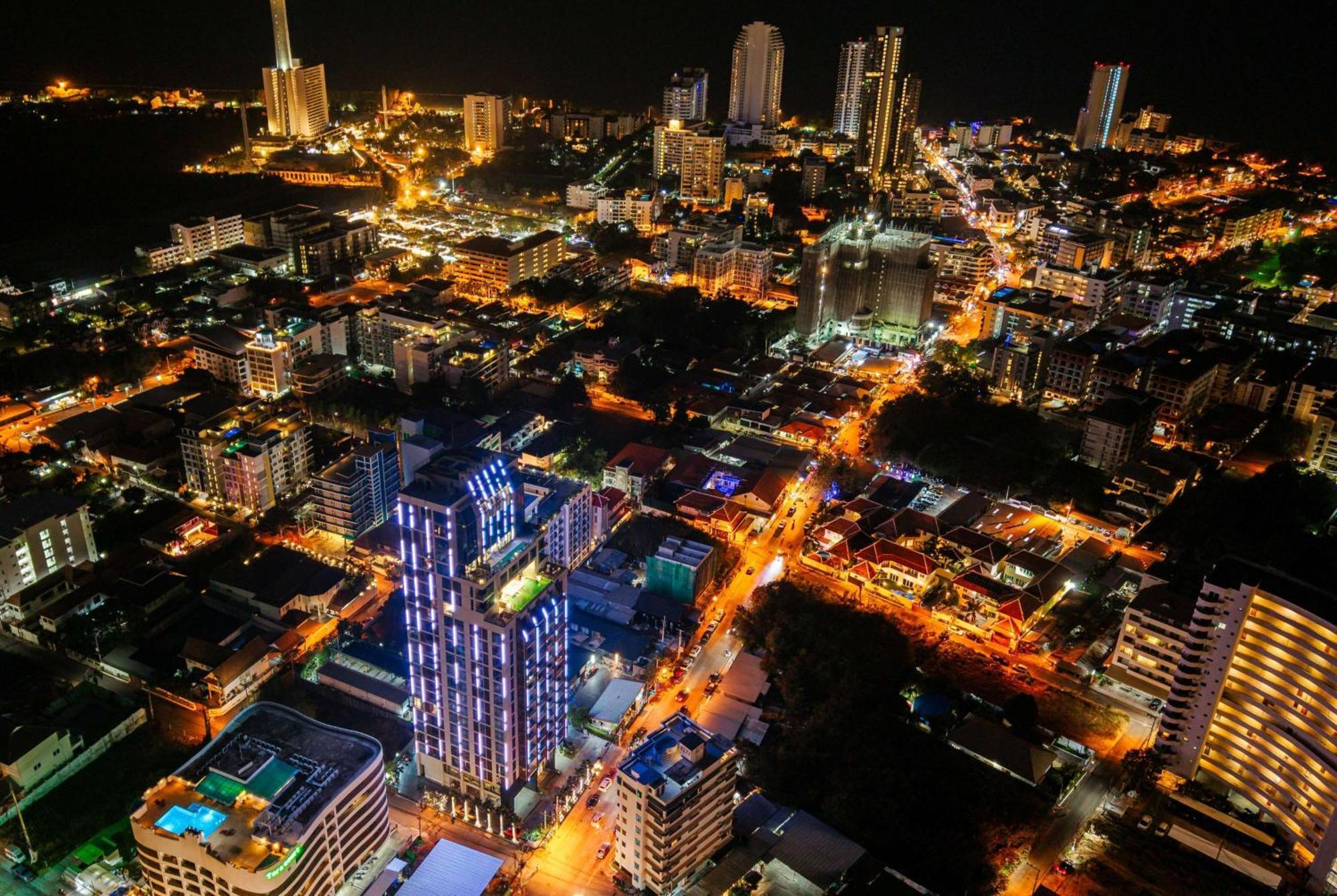 Hotel Beverly Mountain Bay, Trademark Collection By Wyndham Pattaya