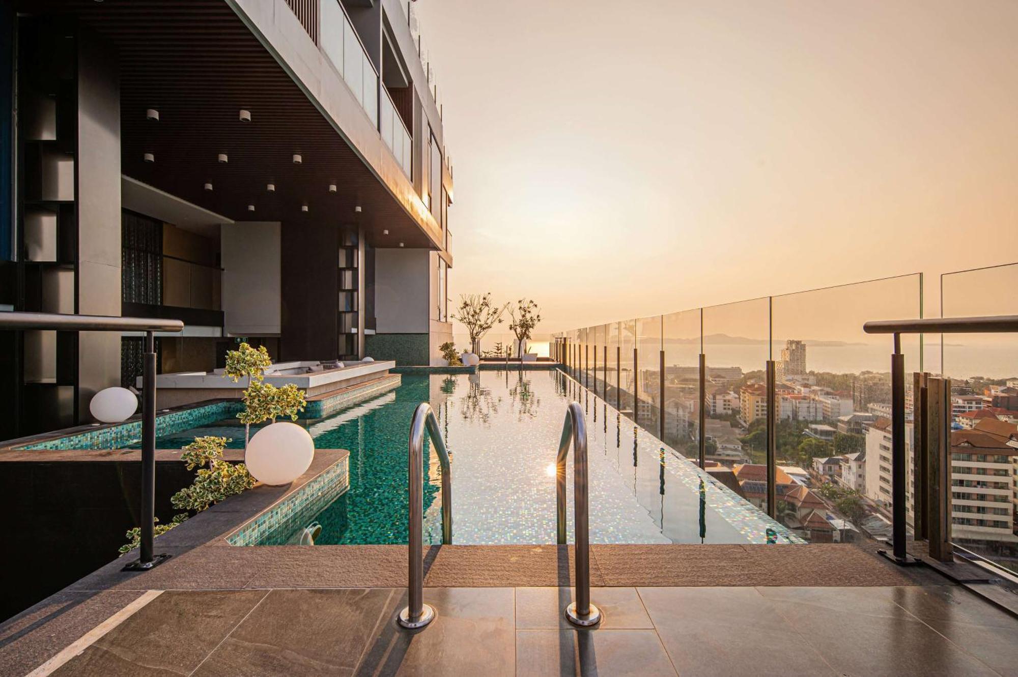 Beverly Mountain Bay, Trademark Collection By Wyndham Pattaya
