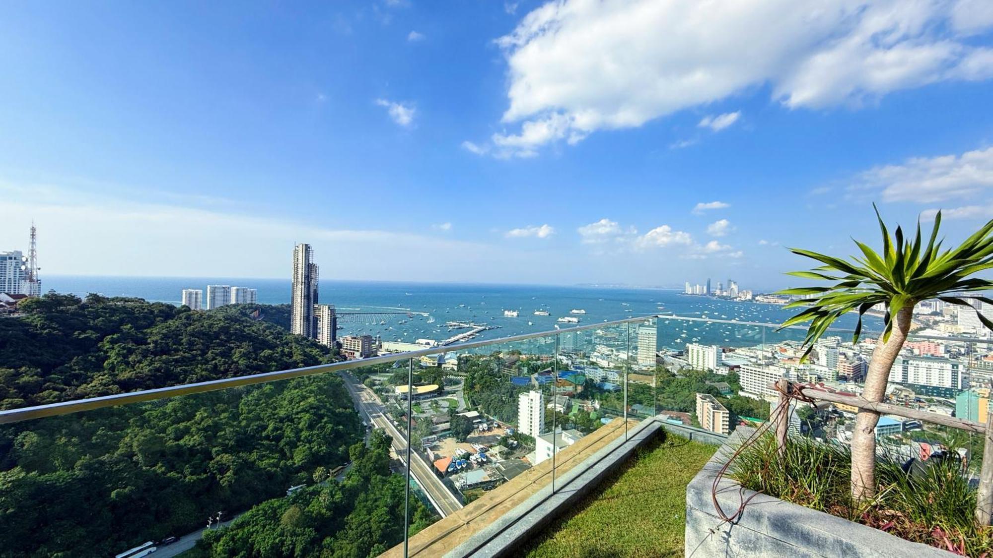 Apartment Unixx High Floor Sea View Pattaya