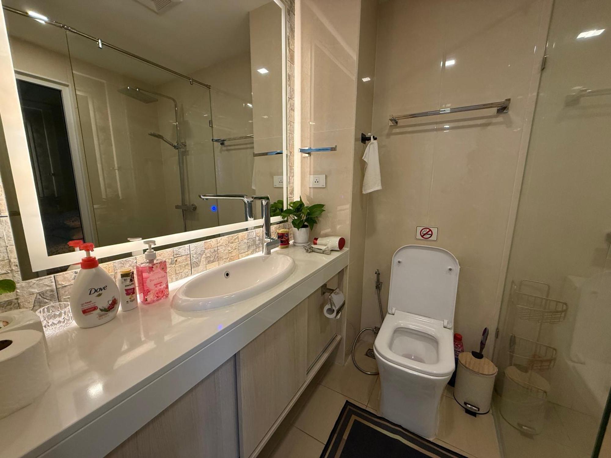 Olympus Direct Pool Access Apartment Pattaya