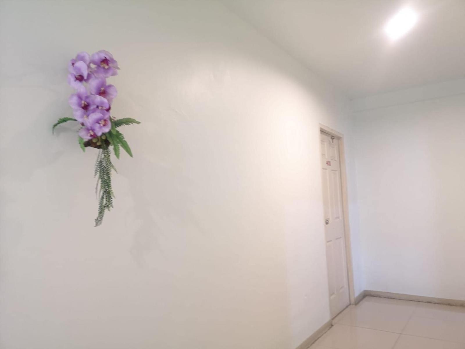 Kjs Hotel