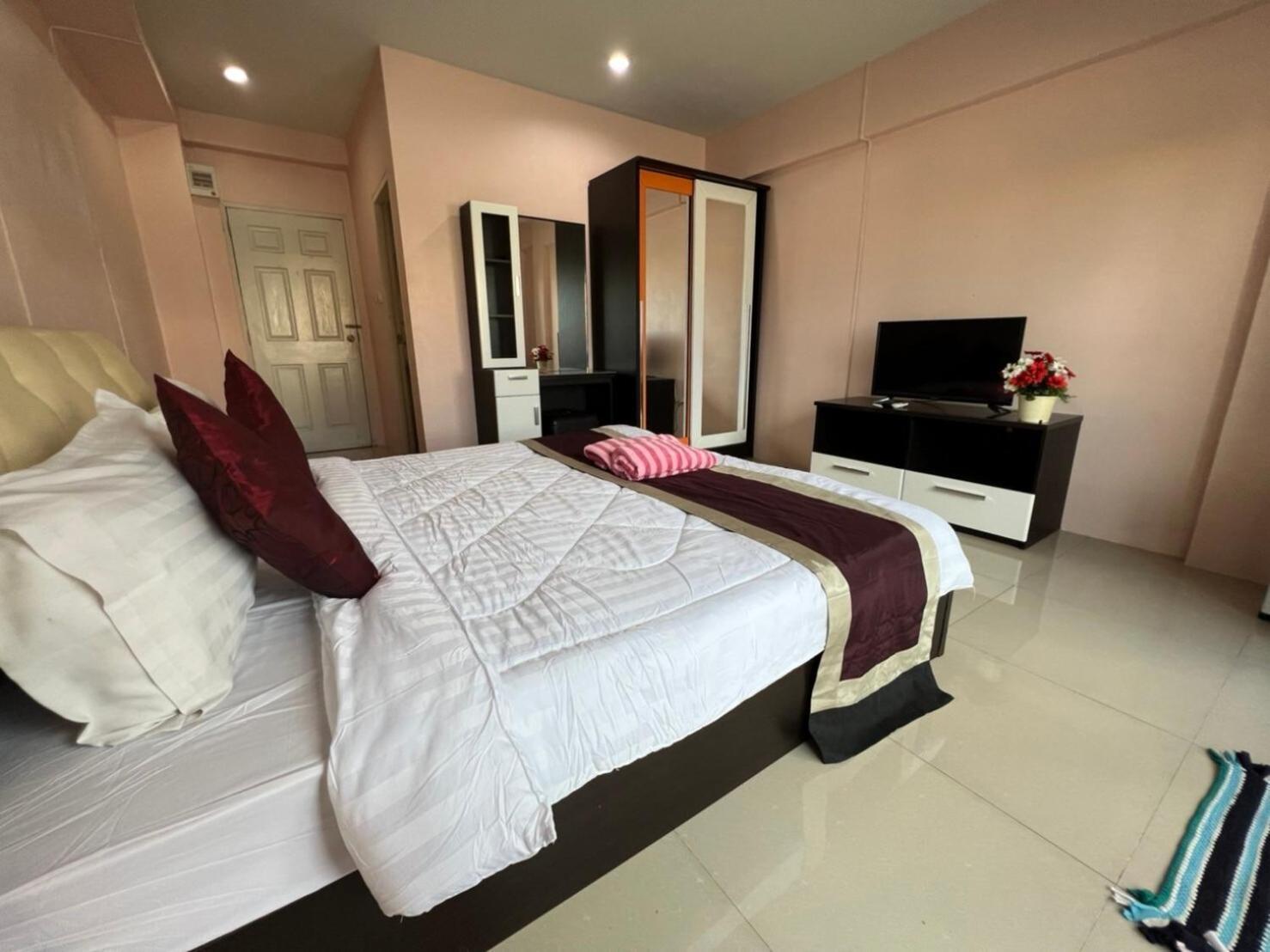 Kjs Hotel Pattaya
