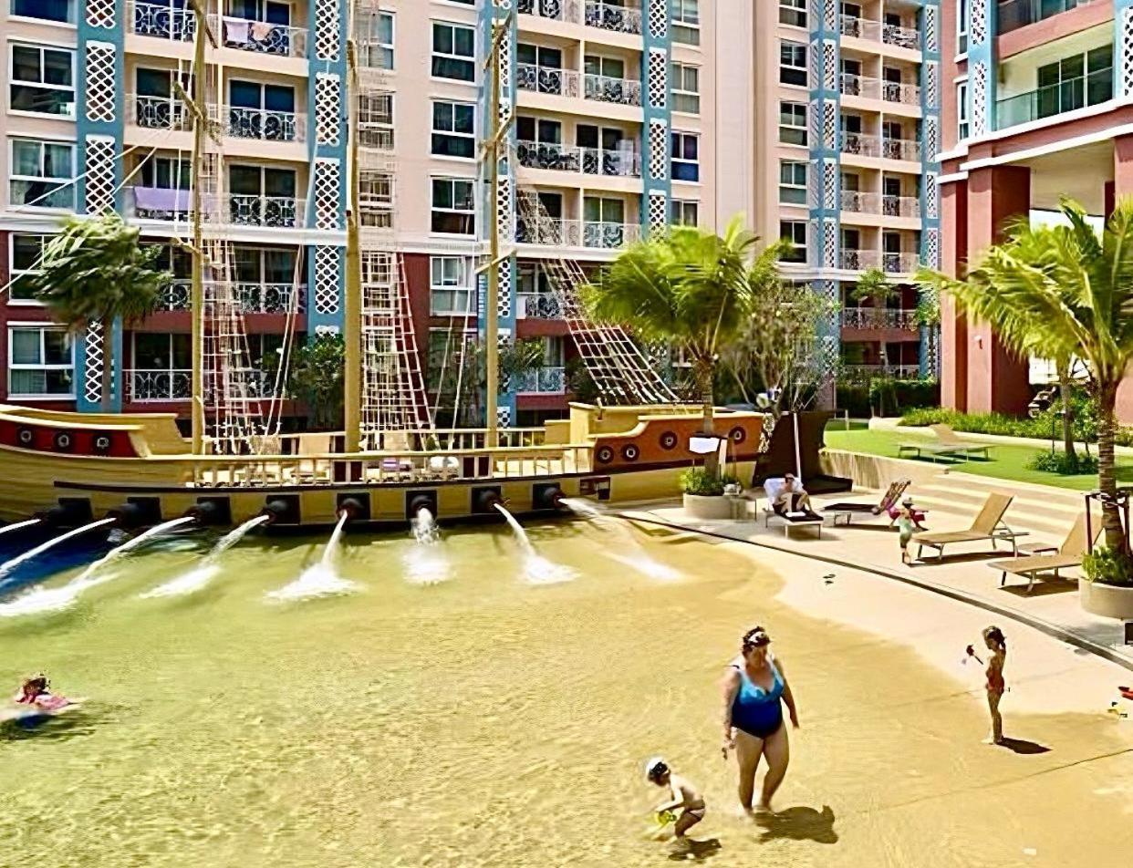 Apartment With Waterpark Pattaya