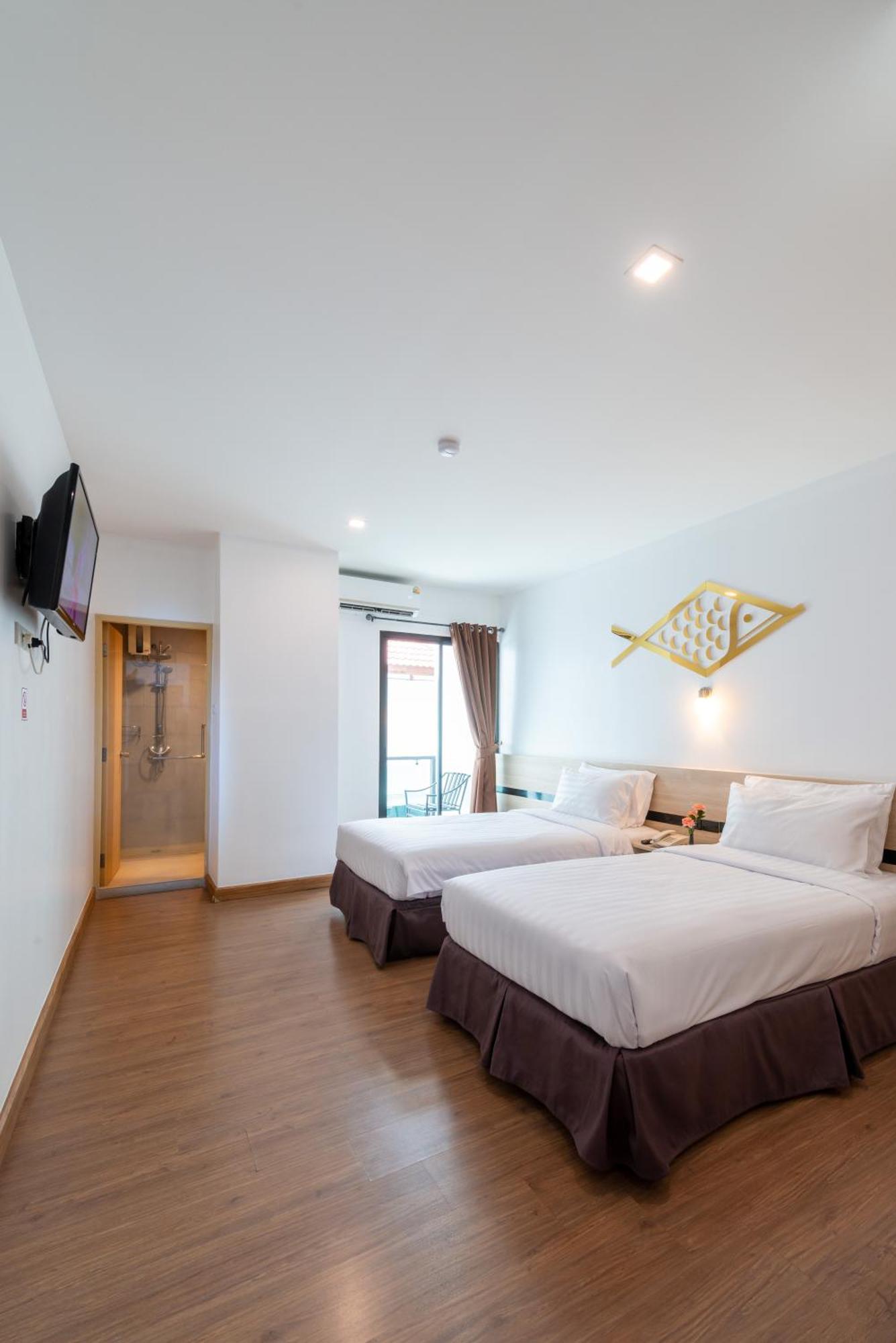 Arawana Regency North Hotel 4*