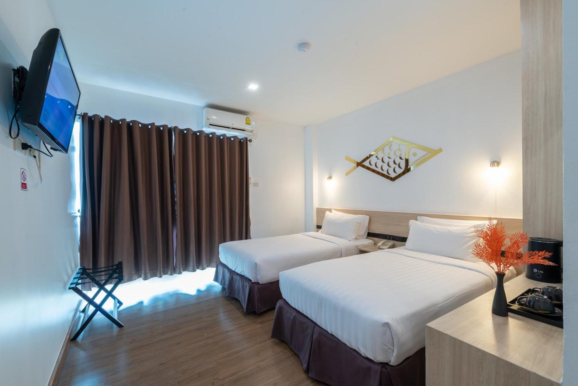 Arawana Regency North Hotel