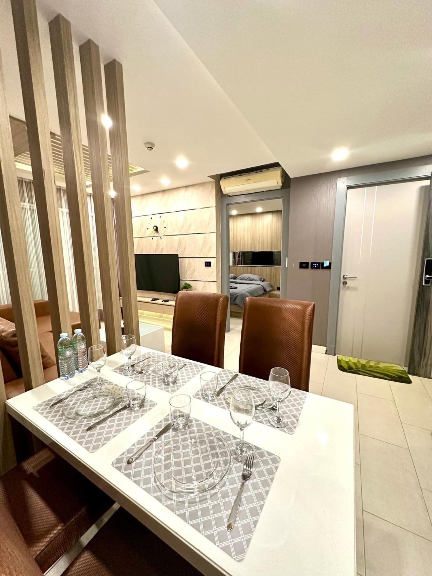 Apartment The Prim Grand Wongamat N103 - Spacious Near The Sea