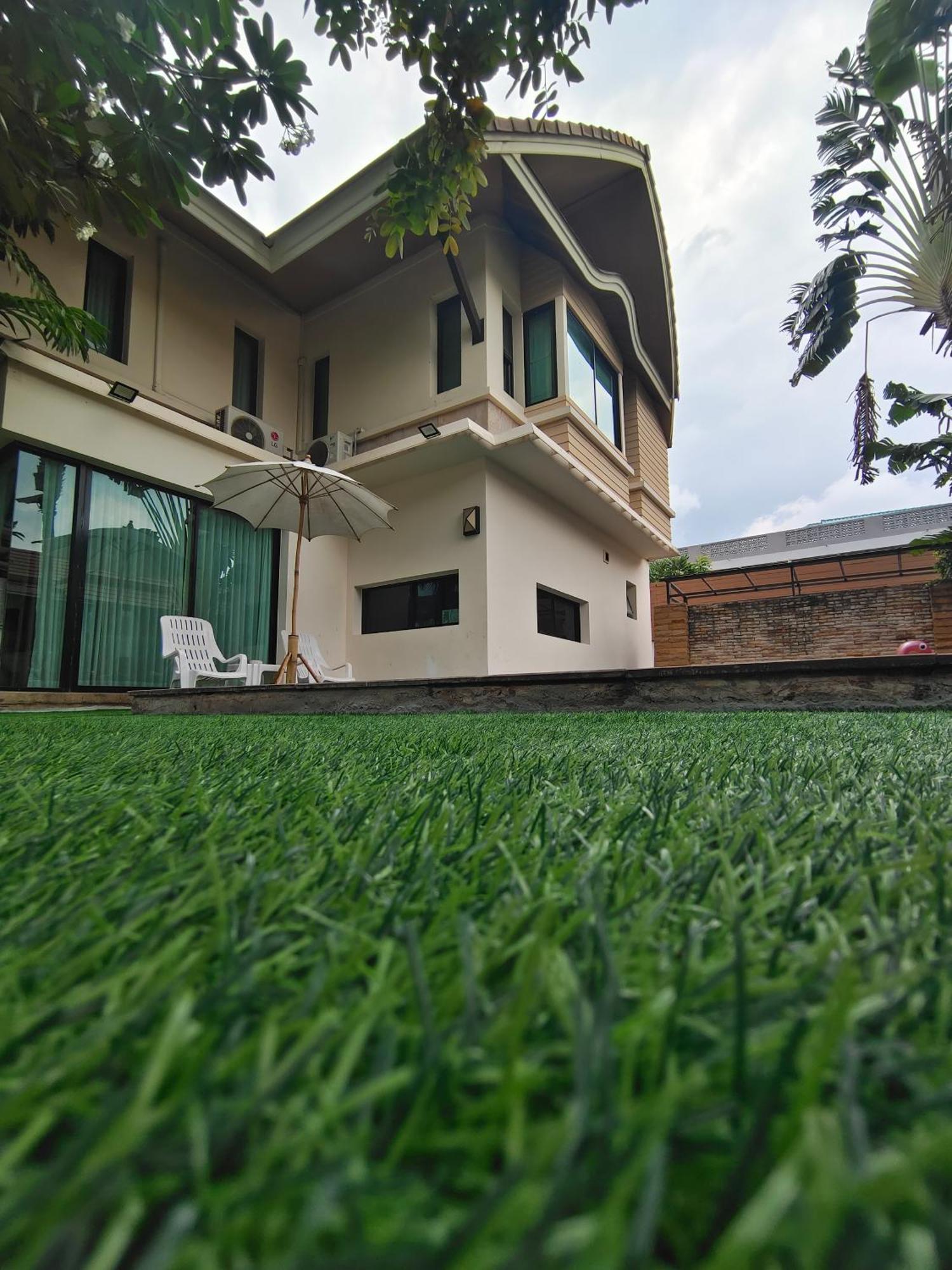 Baan Natcha Pool Center *