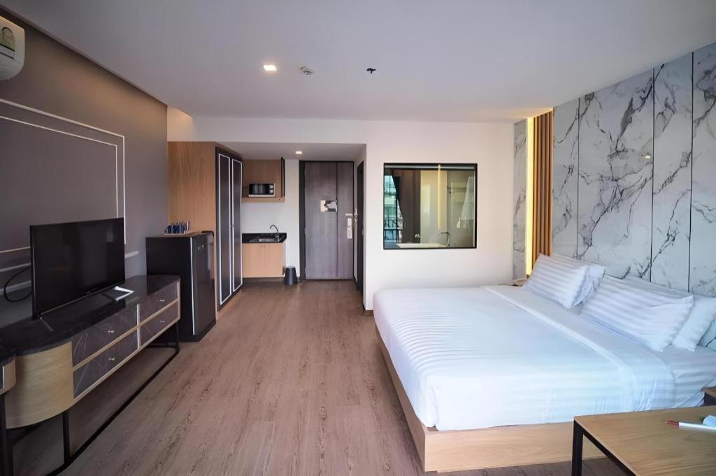 Hotel Sleep With Me Pattaya