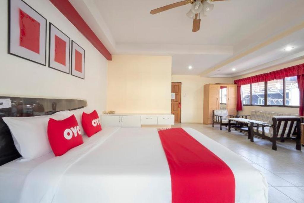 Oyo 75381 Billabong Pattaya