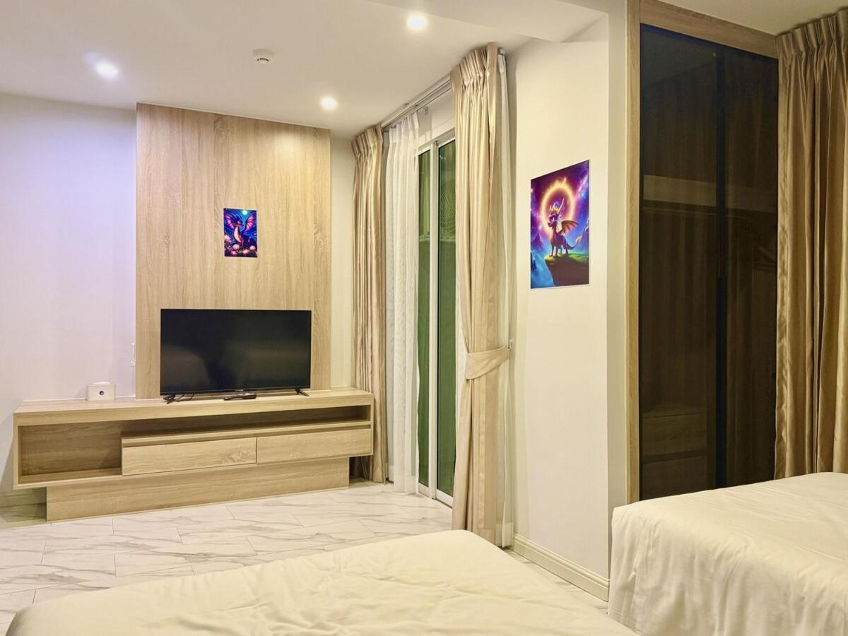 Spyro Apartment