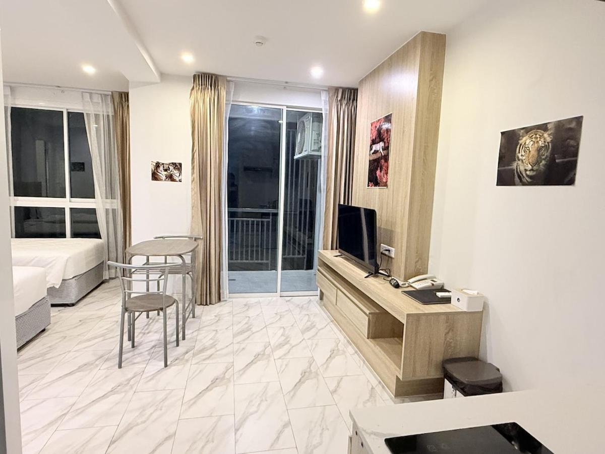 Tiger Apartment *