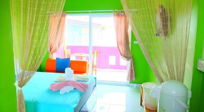 Baan Navy Kohlarn Hotel