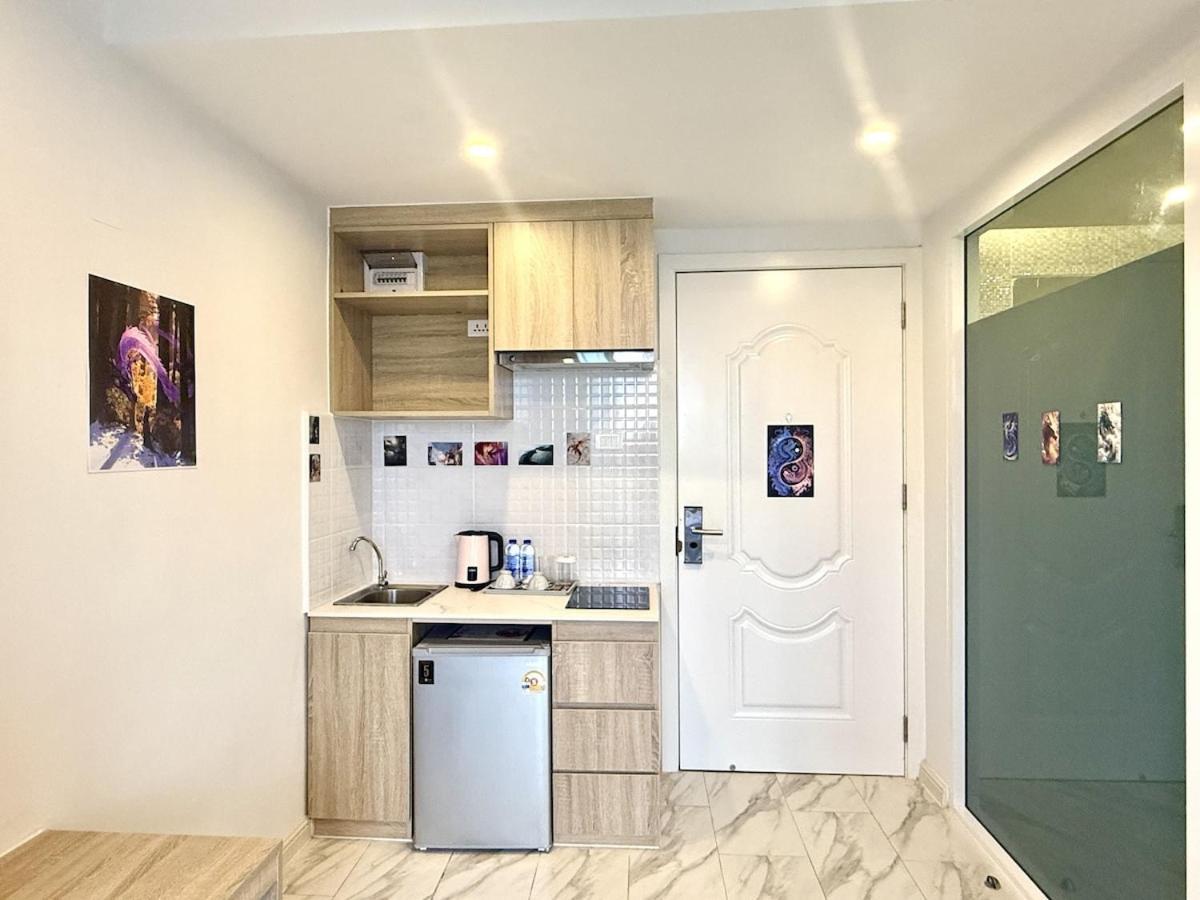 Dragon Apartment