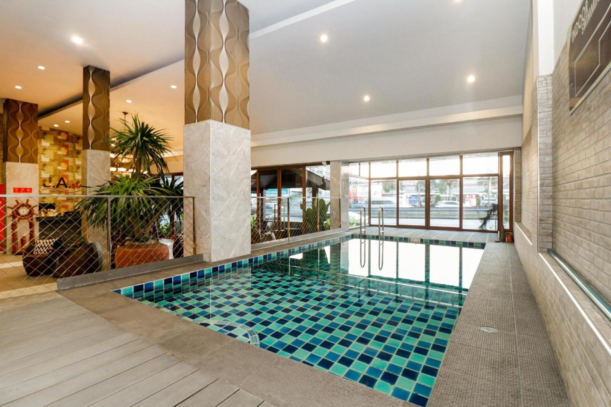 Hotel Collection O Ja Siam