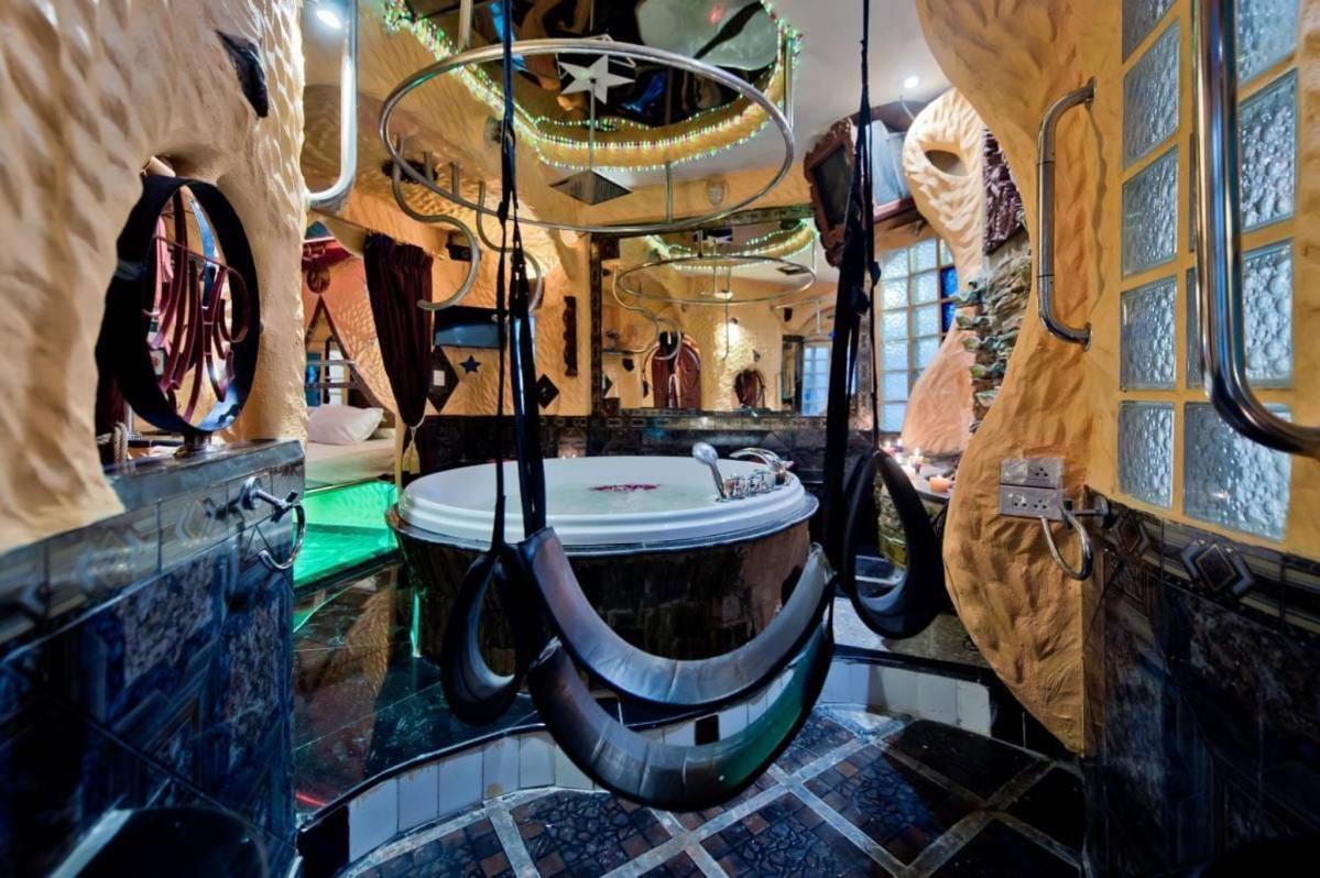 Penthouse Hotel