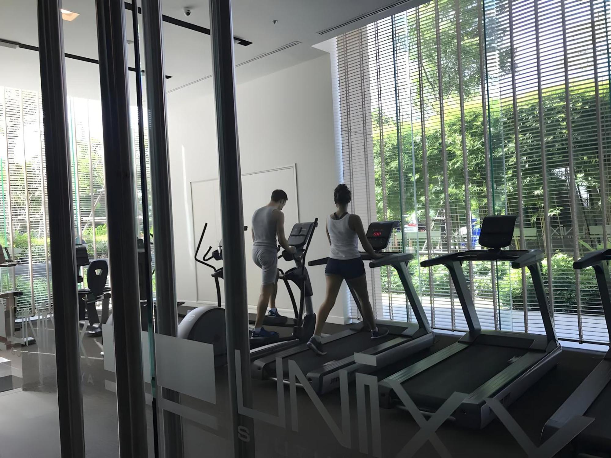 Apartment Sea View High Flr,2 Bed Exclusive At Pattaya