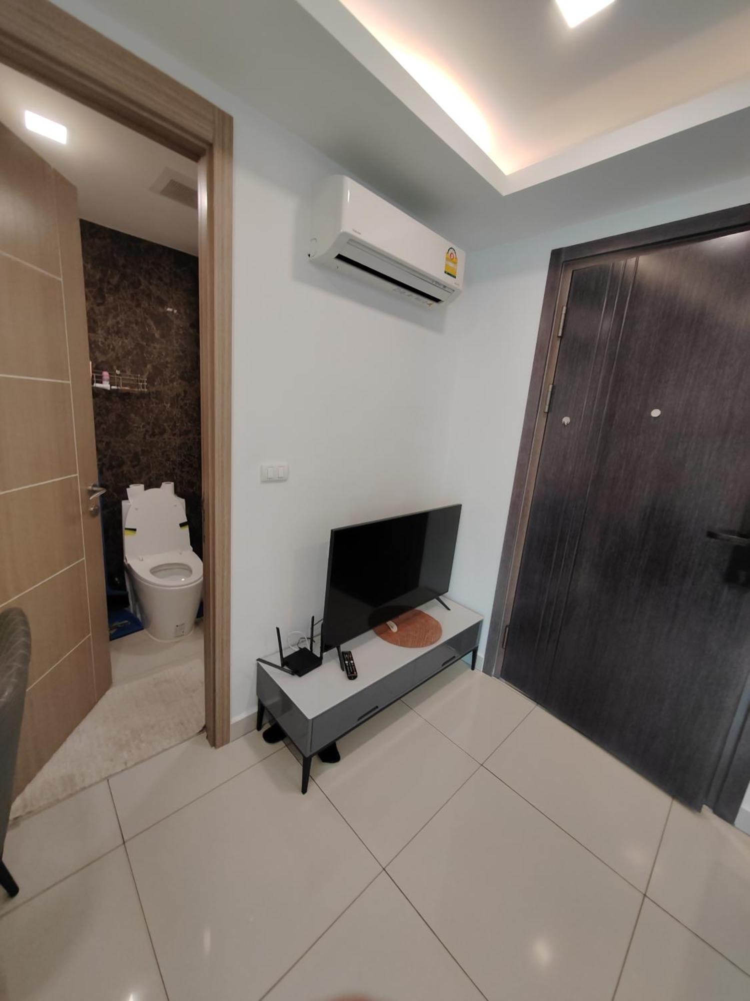 1 Bedroom Arcadia Continental Apartment *