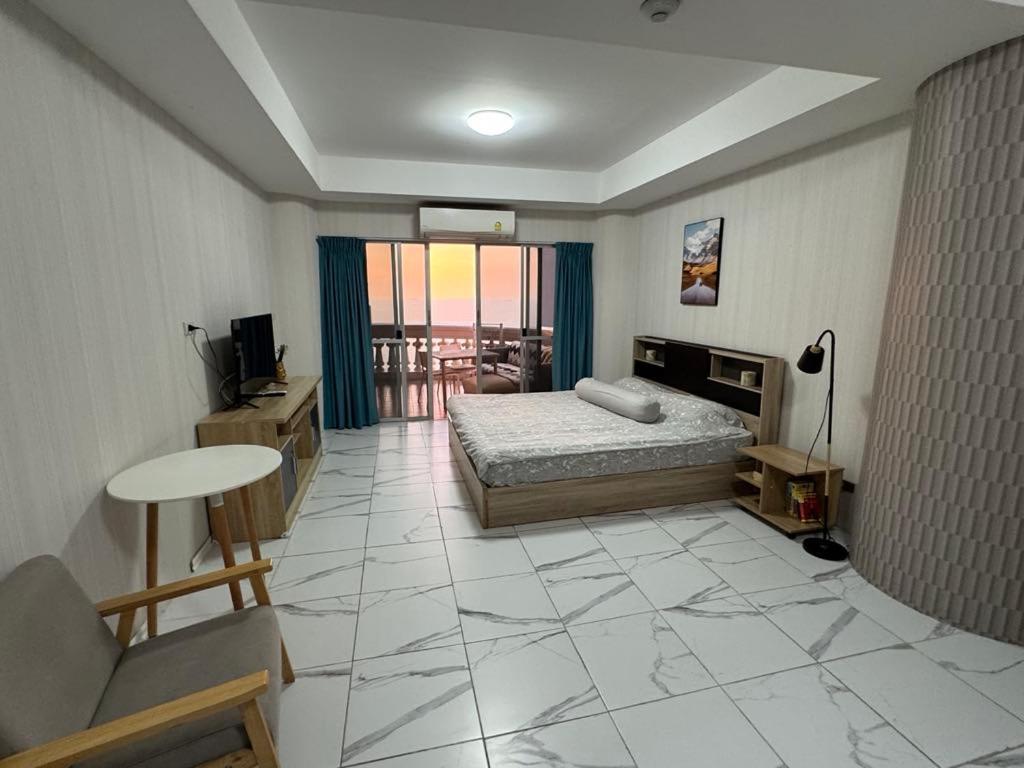 Sky Apartment *