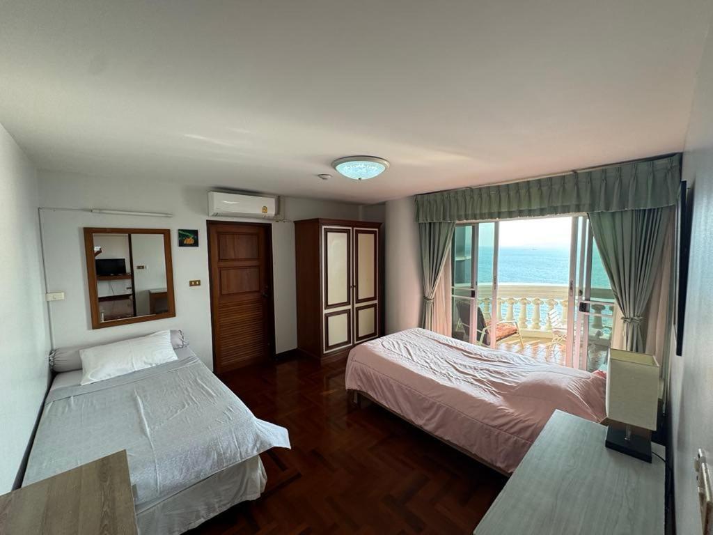 Sky Sea View Apartment Pattaya