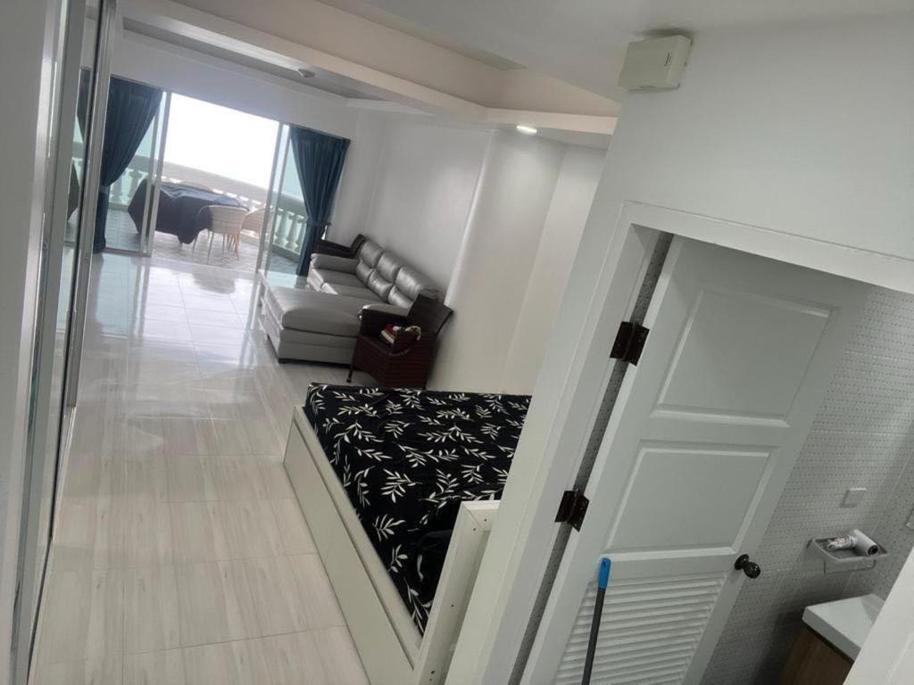 Sky Sea View Apartment Pattaya