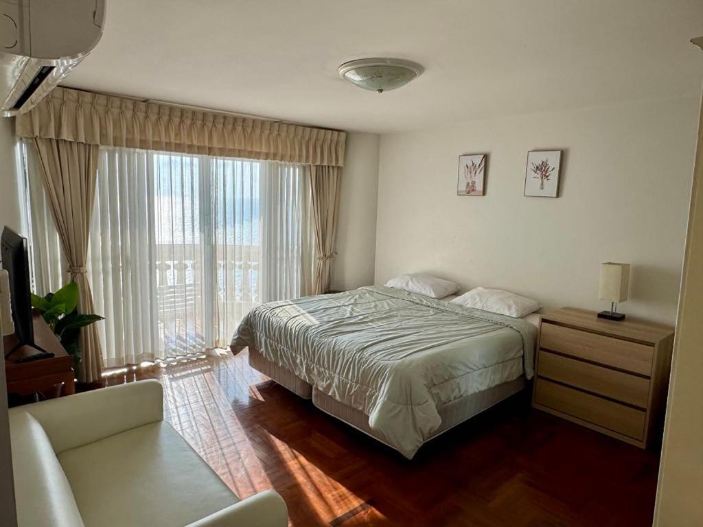 Sky Sea View Apartment Pattaya