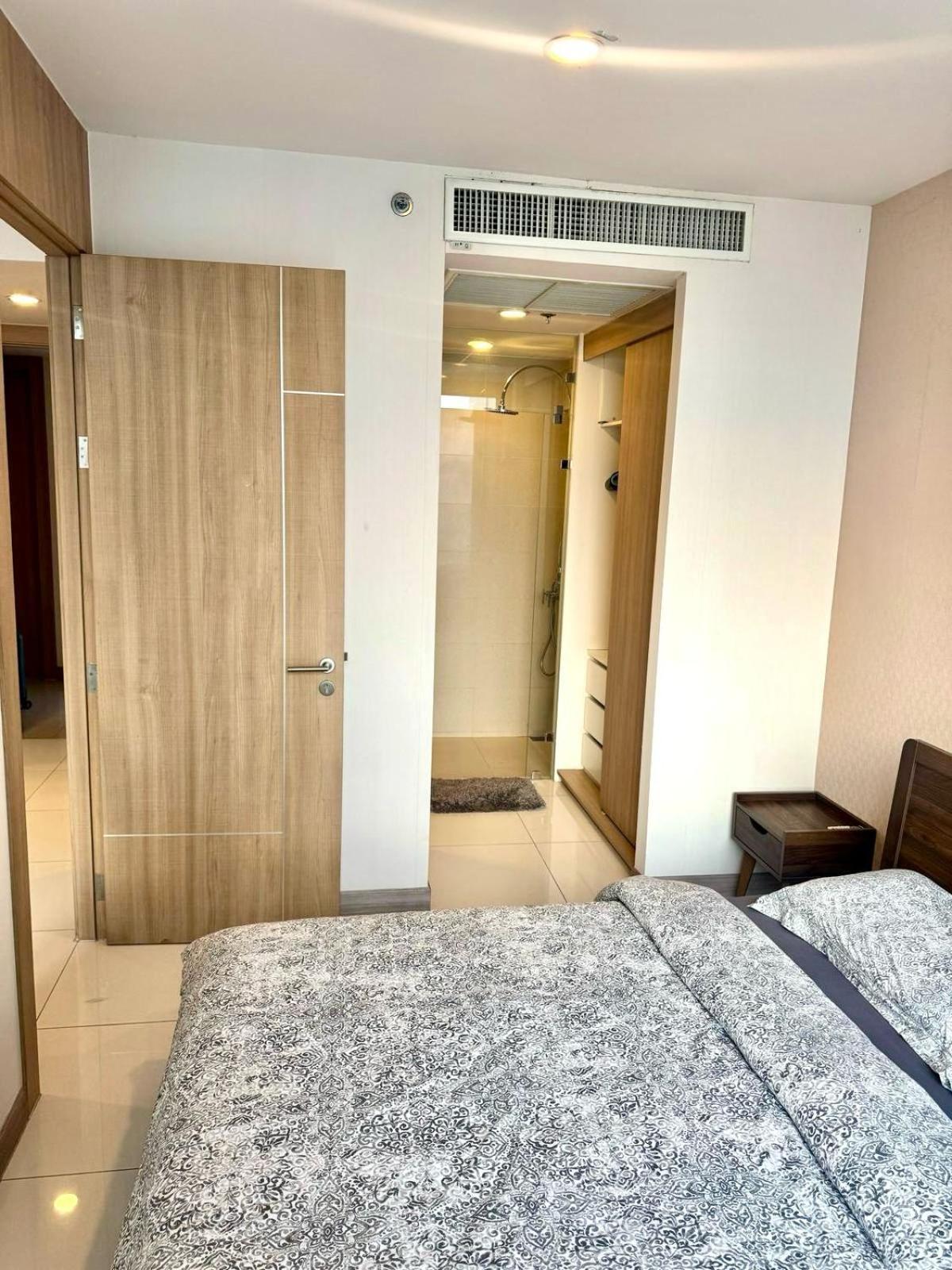 Riviera Wongamat Apartment *