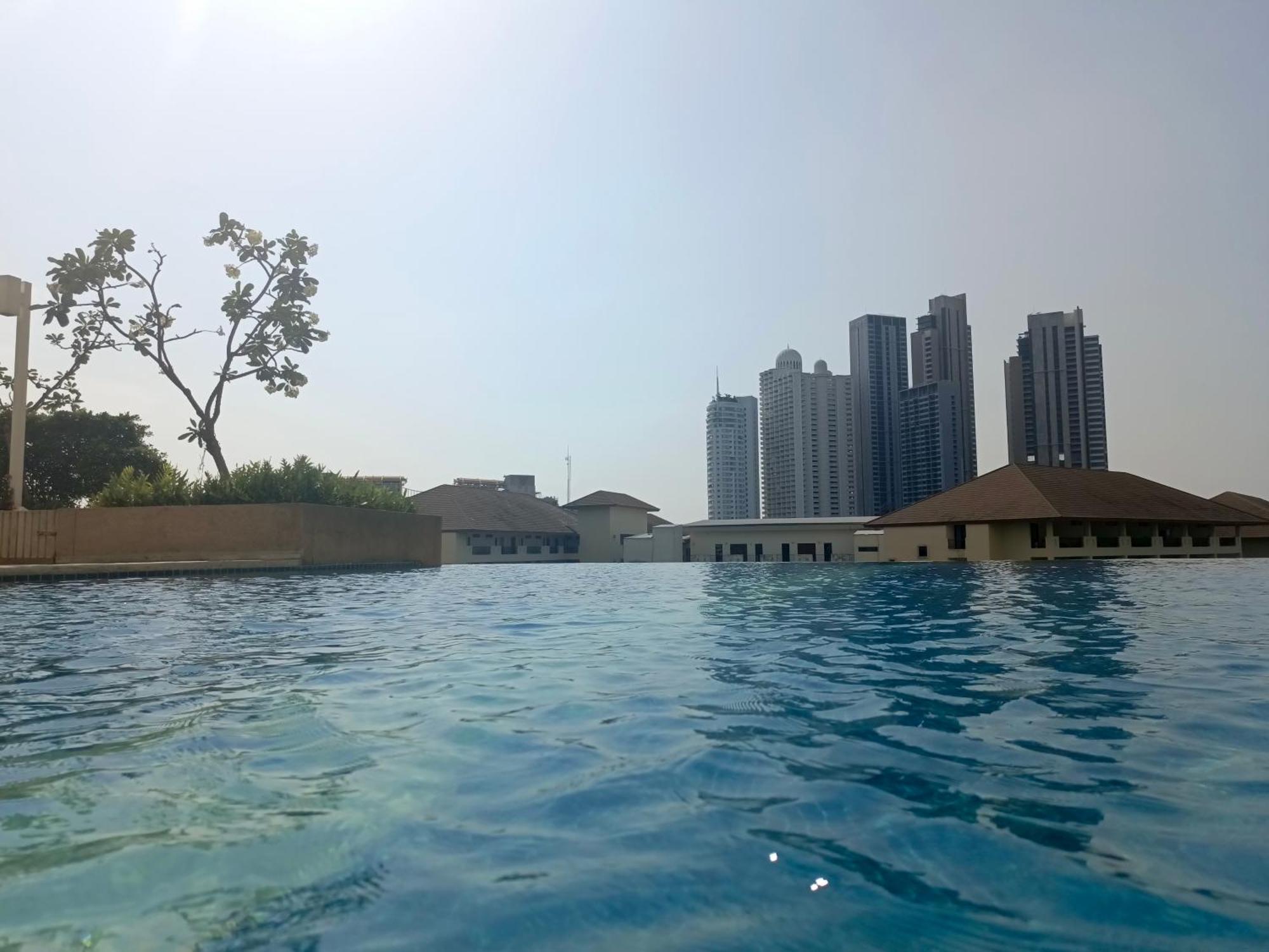 Lpn Premium Apartment Pattaya