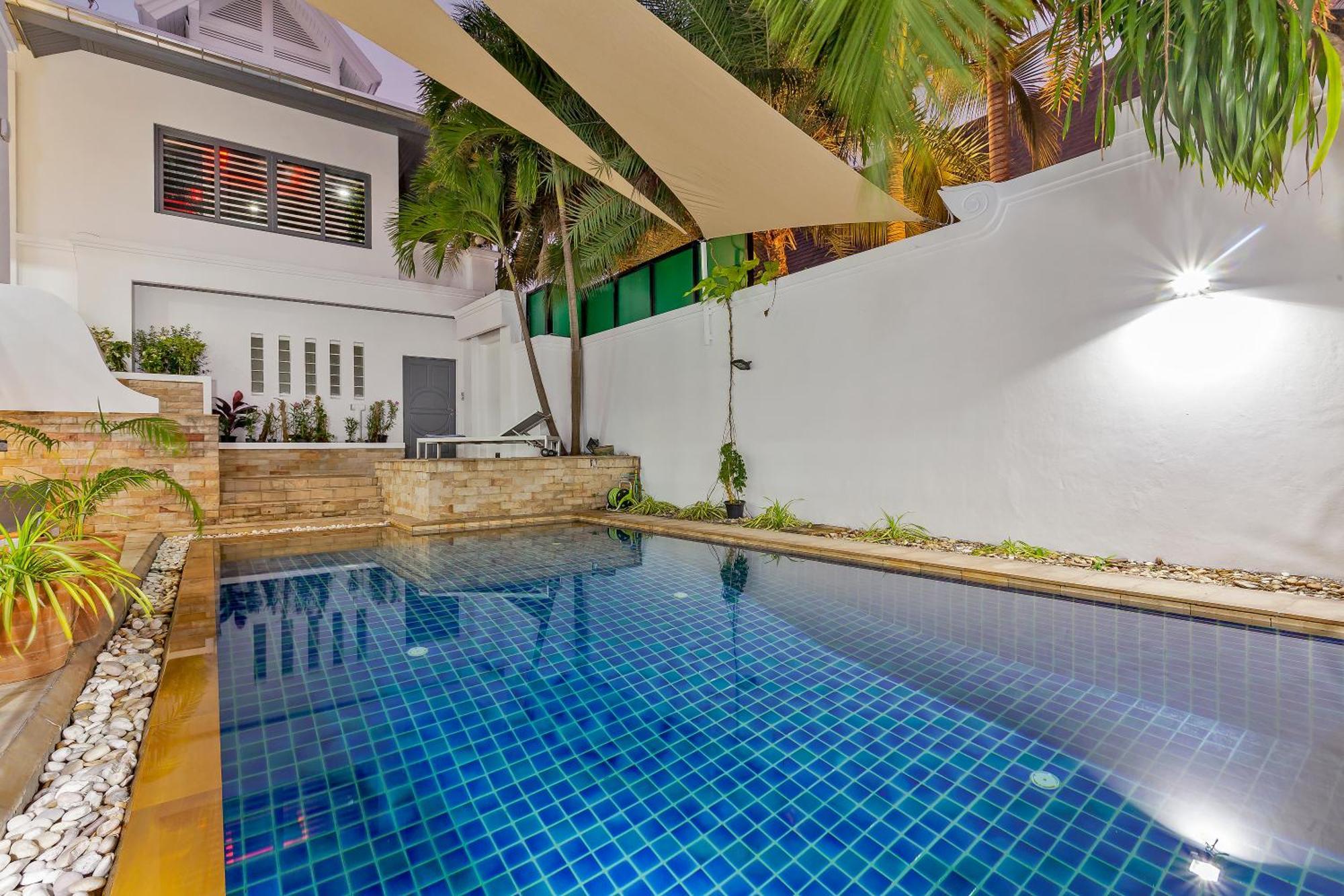 Angels-villa-pattaya-near-walking-street-4bed-8-people *