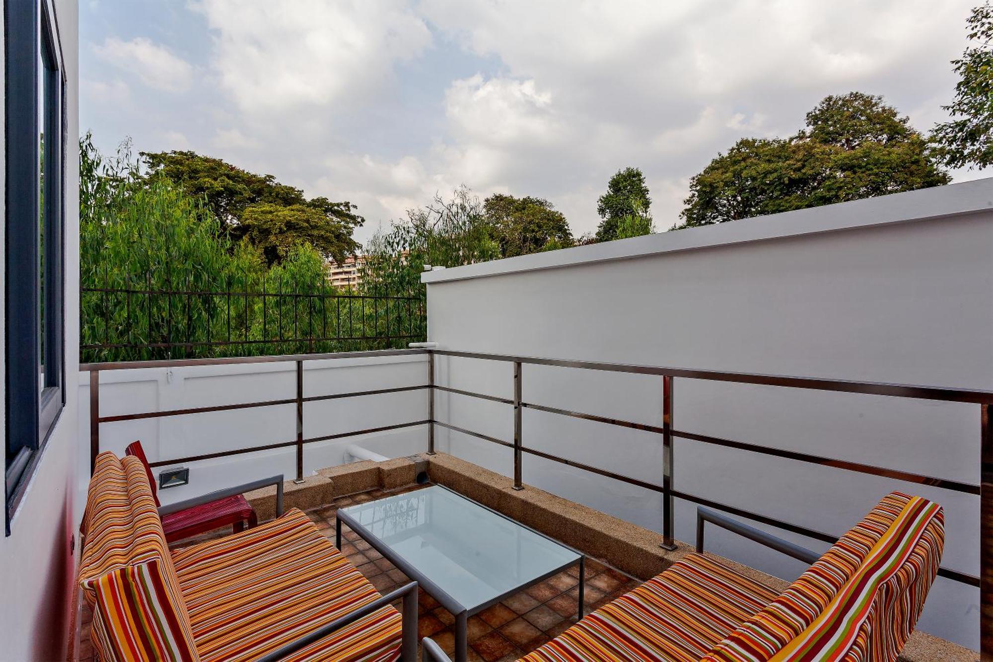 Angels-villa-pattaya-near-walking-street-4bed-8-people *