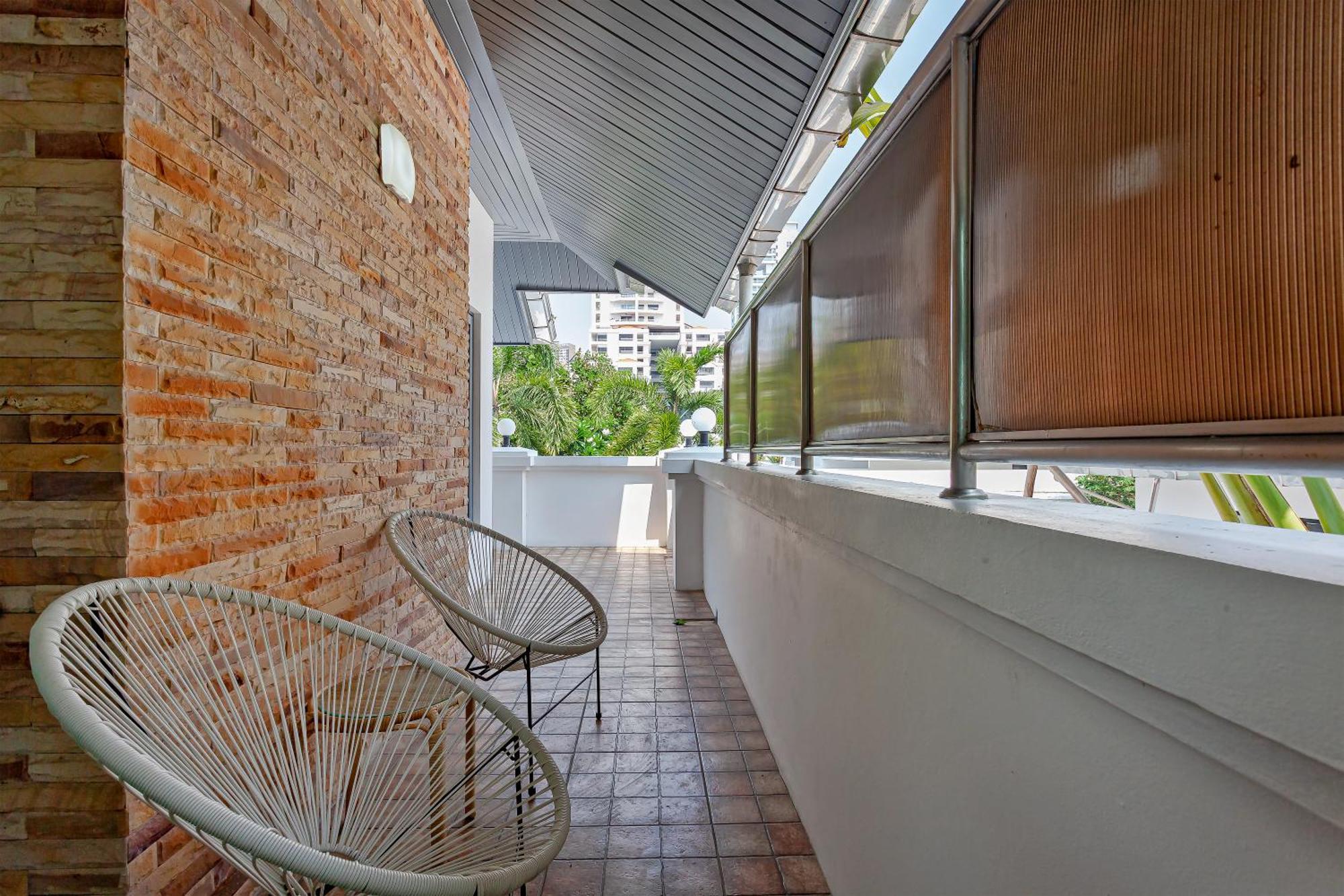 Villa Angels-villa-pattaya-near-walking-street-4bed-8-people *