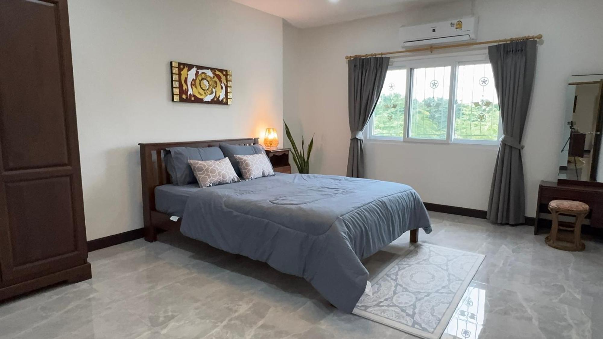 Book Now!! 800 Meters To Beach,
